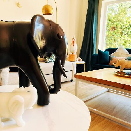 Cheerful Townhouse Center Sitges 5 Bedrooms Pool And Terrace المظهر الخارجي الصورة