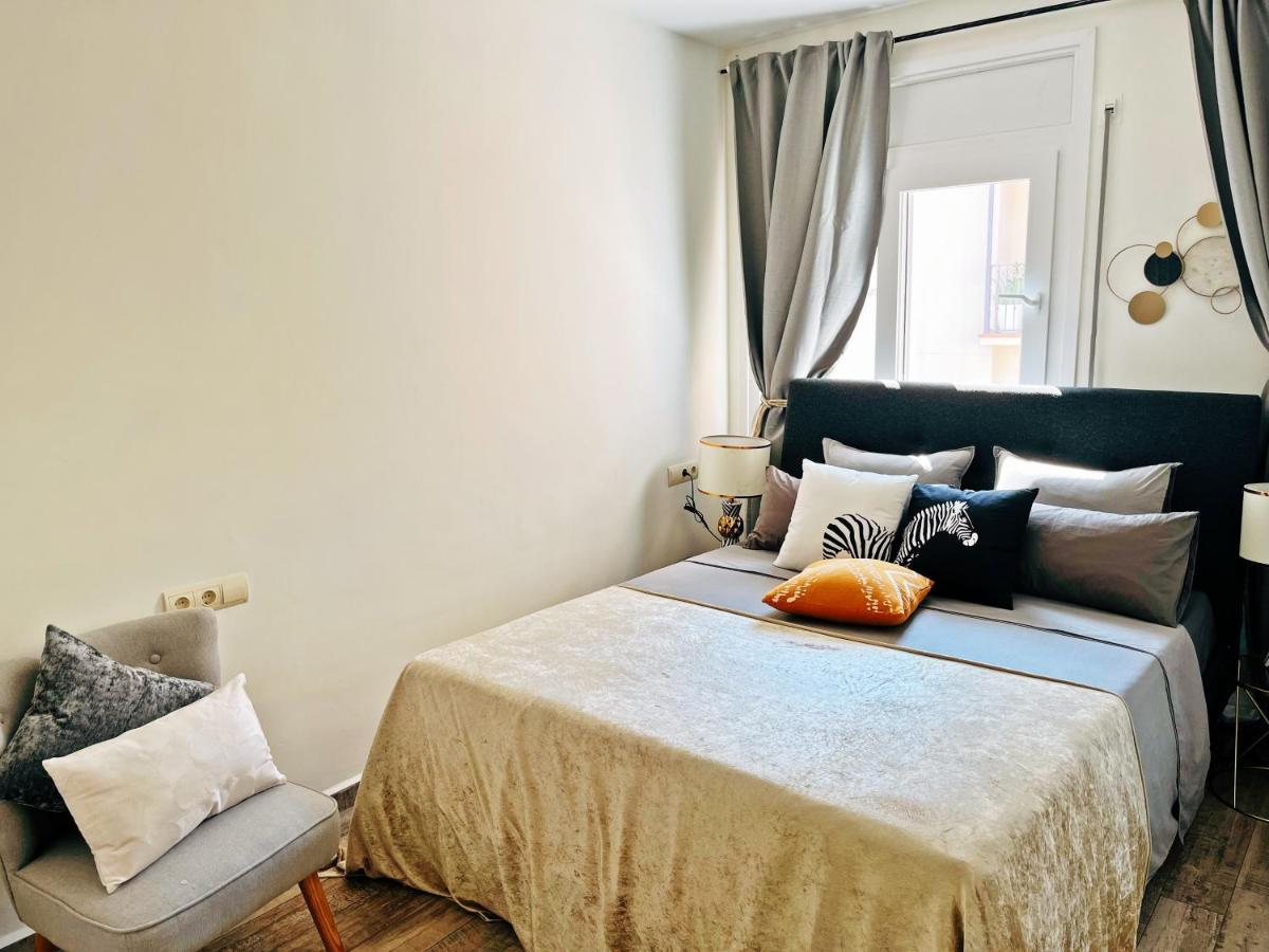 Cheerful Townhouse Center Sitges 5 Bedrooms Pool And Terrace المظهر الخارجي الصورة
