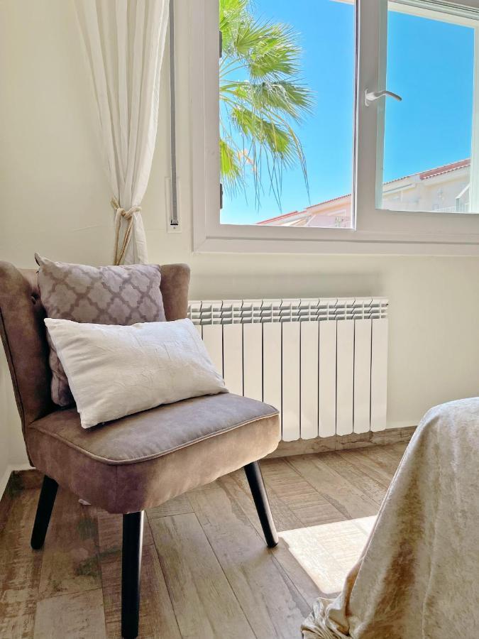 Cheerful Townhouse Center Sitges 5 Bedrooms Pool And Terrace المظهر الخارجي الصورة